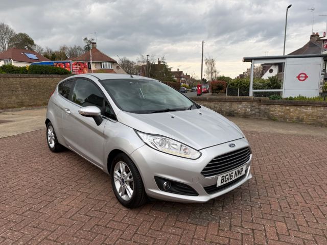 2016 (16) Ford Fiesta 1.0T EcoBoost Zetec Hatchback 3dr Petrol Manual Euro 6 (s/s) (100 ps)
